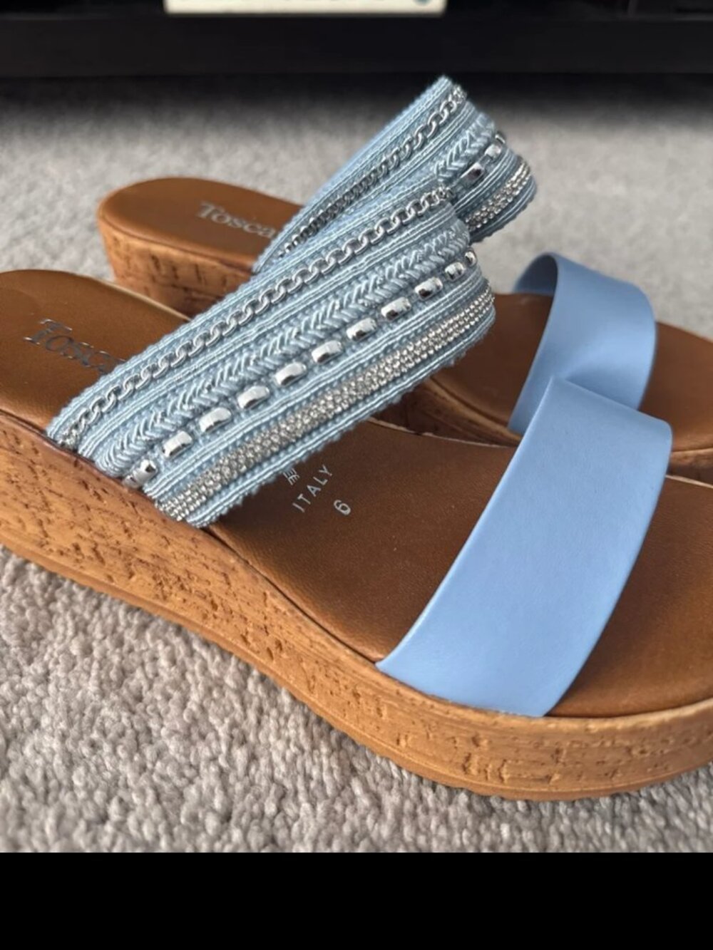 Leather wedge sandals beaded upper strap size 6
